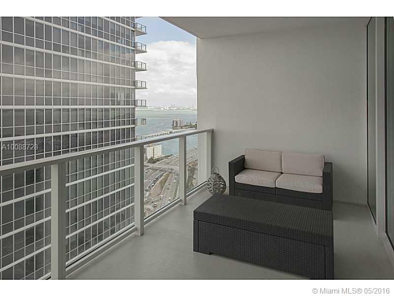 Ten Museum Park Residl Co - Residential Lease