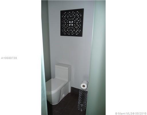 Ten Museum Park Residl Co - Residential Lease