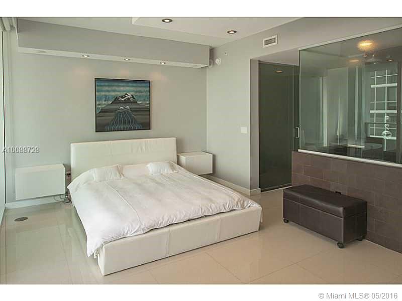 Ten Museum Park Residl Co - Residential Lease