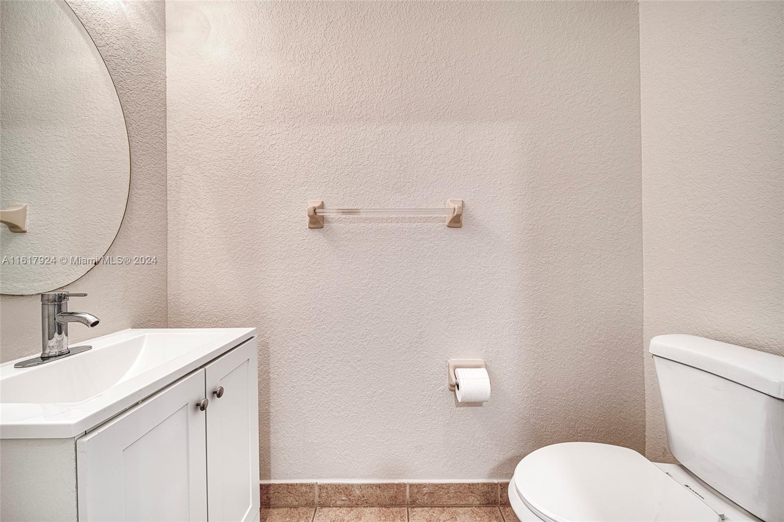 LAS TERRAZAS AT VIZCAYA C - Residential Lease