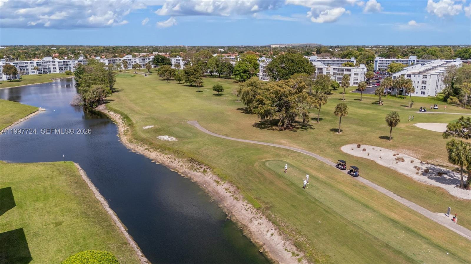 PALM SPRINGS 2 - Residential