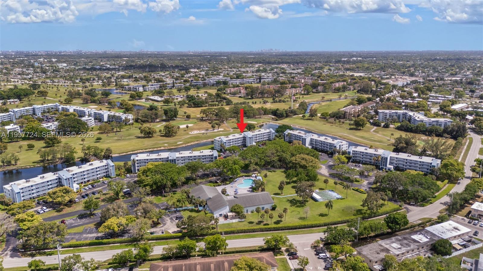 PALM SPRINGS 2 - Residential