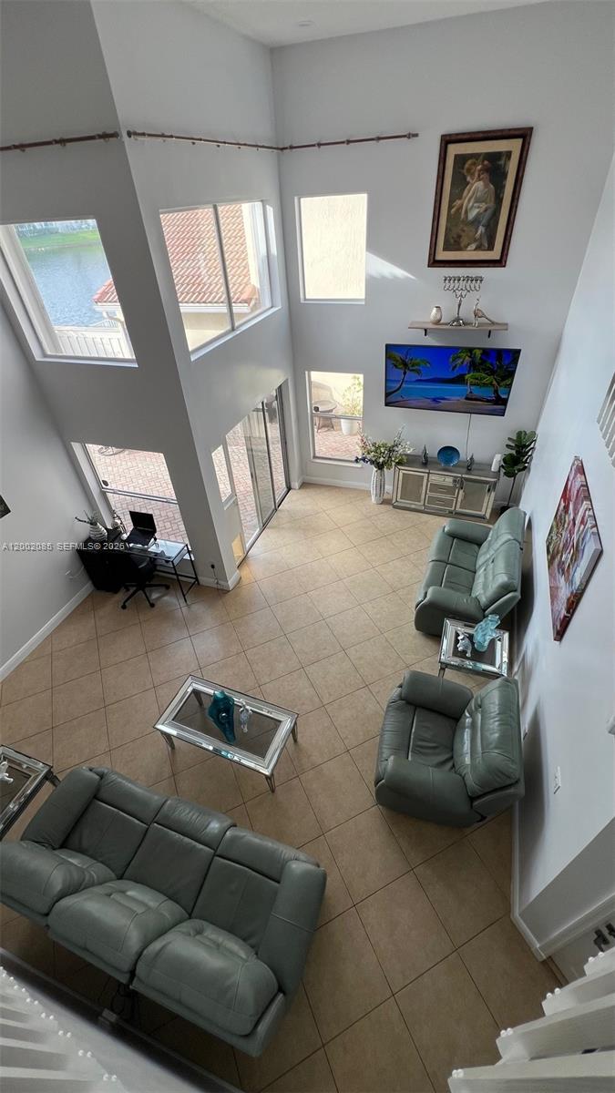 WEST LAKE VILLAGE PLAT - Residential Lease