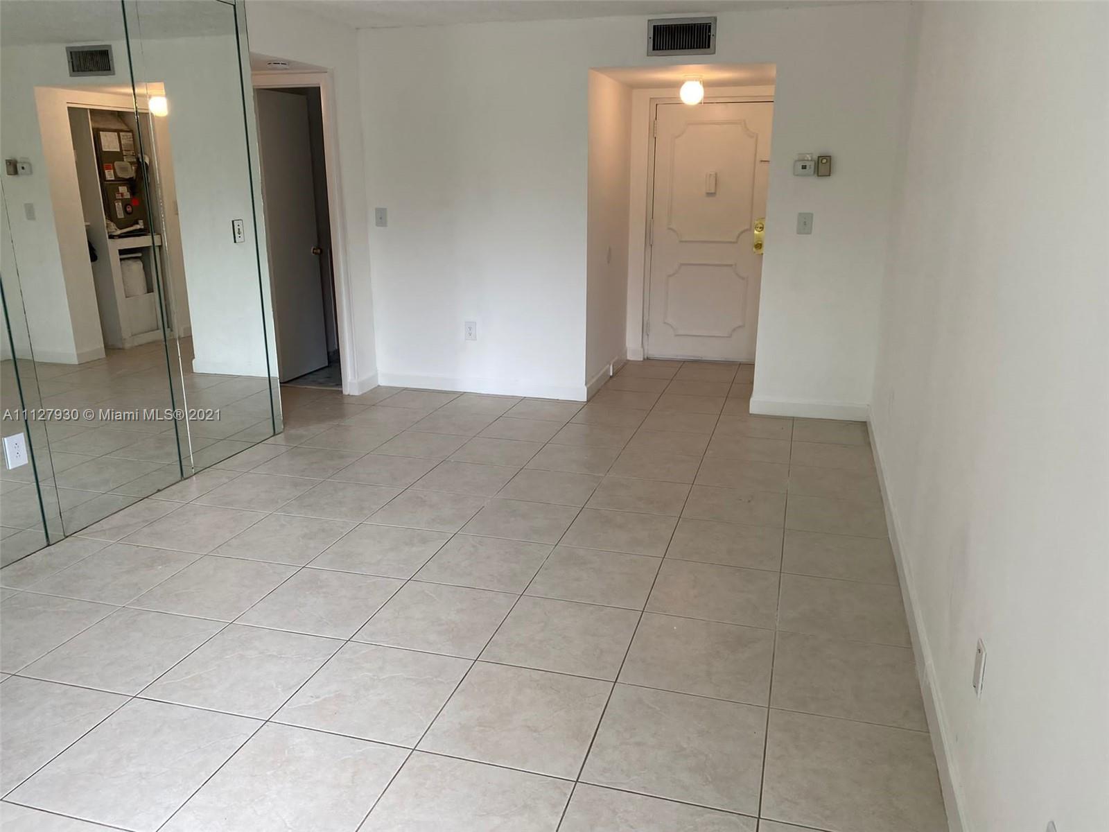 CARIBBEAN BREEZE CONDO - Residential