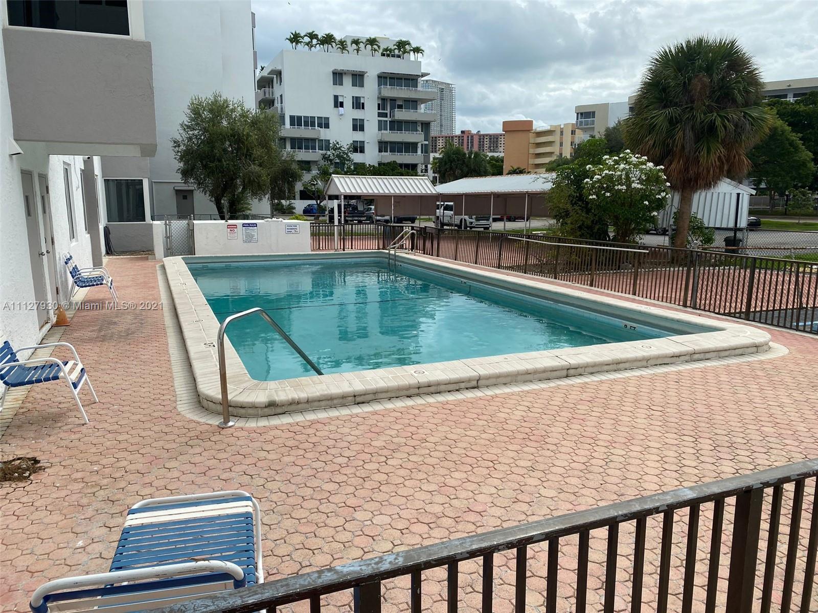 CARIBBEAN BREEZE CONDO - Residential