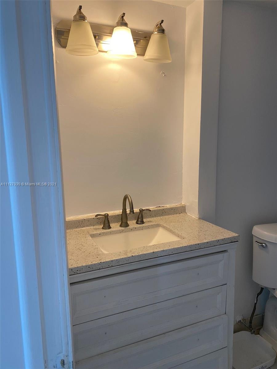 CARIBBEAN BREEZE CONDO - Residential