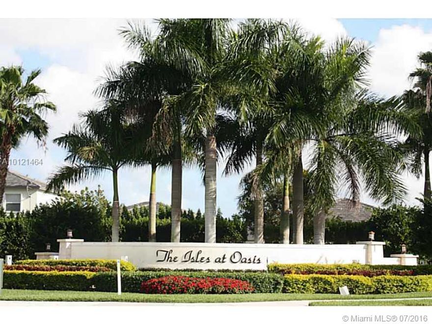 3 BEDROOMS AND 2 BATHROOMS SINGLE FAMILY HOME CLOSE TO SCHOOLS, SHOPPINGS, RESTAURANTS AND MORE.