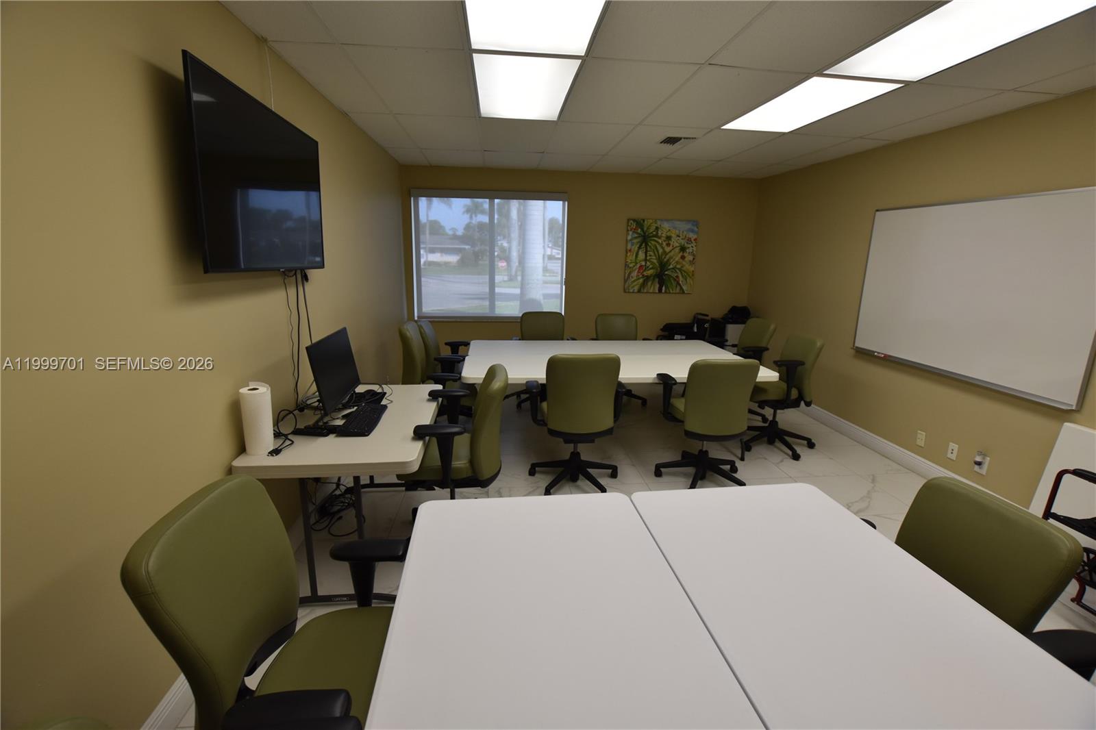 CRESTHAVEN VILLAS CONDO 2 - Residential