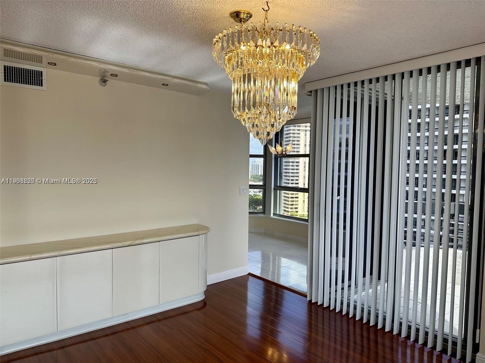 MYSTIC POINTE CONDO NO TH - Residential Lease