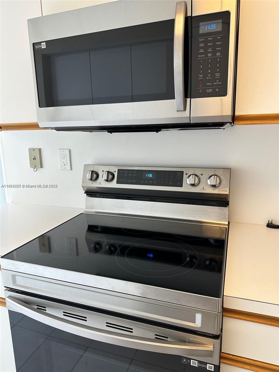 MYSTIC POINTE CONDO NO TH - Residential Lease