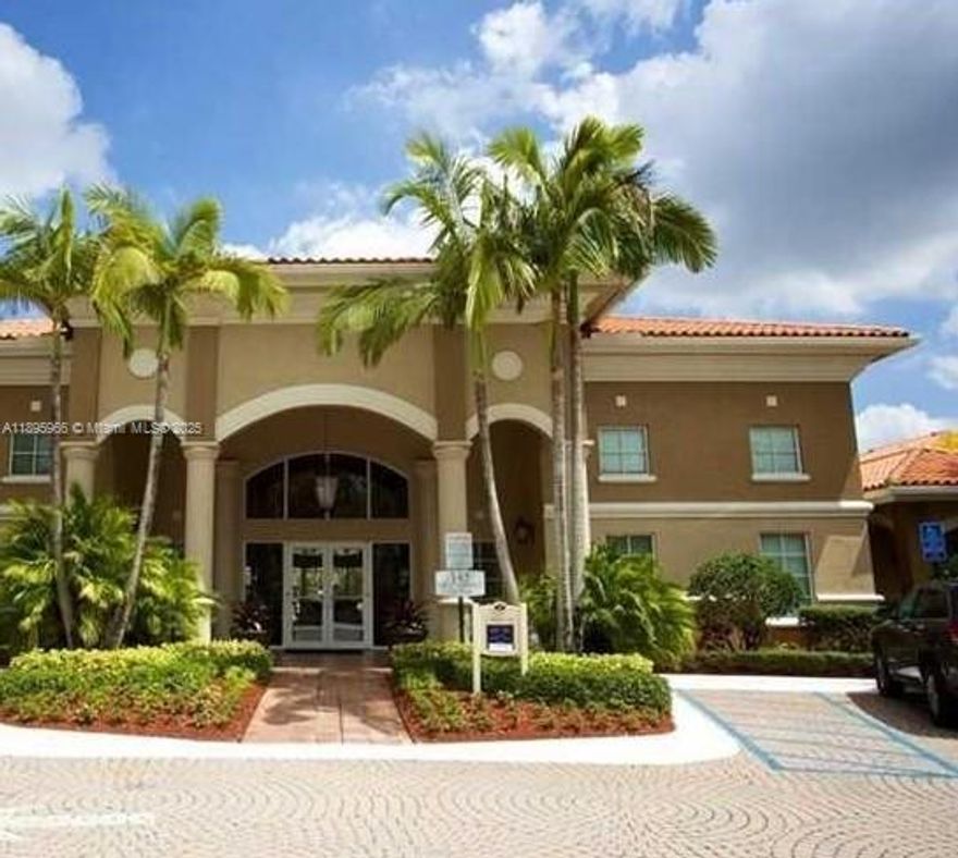 3/2 Gate Complex Spacious Condo at The Marquesa at Pembroke Pines Community, washer and Dryer inside the unit, Amenities including a resort-style pool, playground, clubhouse, movie theater, Gym, BBQ/Picnic area, and assigned parking.