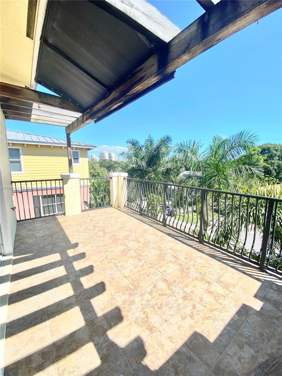 WAVERLY PLACE - Residential Lease