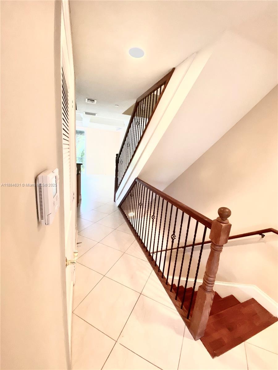WAVERLY PLACE - Residential Lease