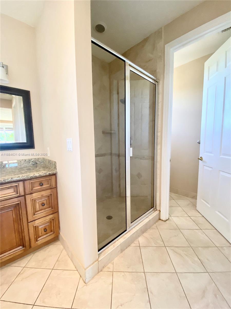 WAVERLY PLACE - Residential Lease