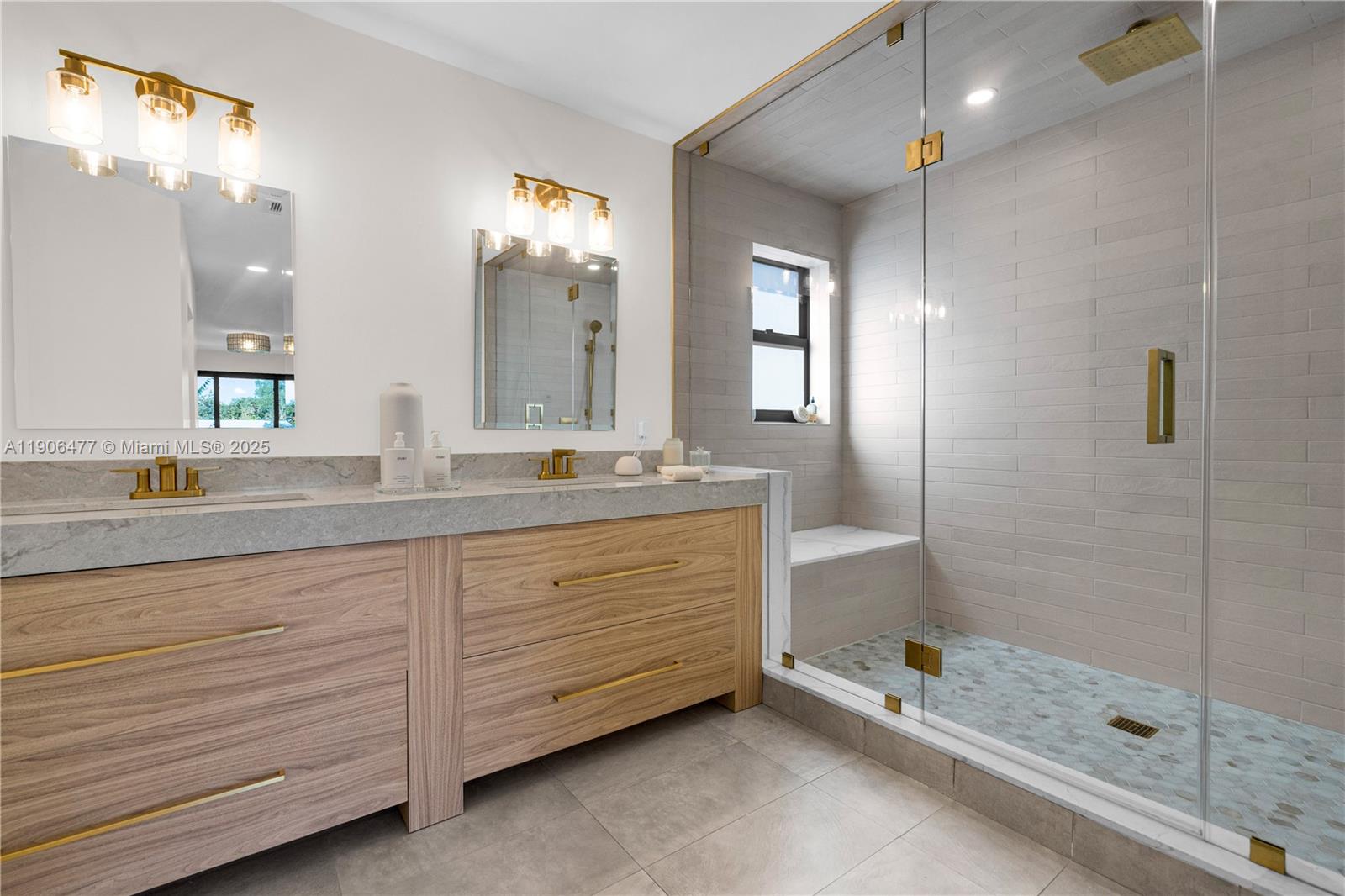 PEMBROKE SPRINGS PLAT - Residential