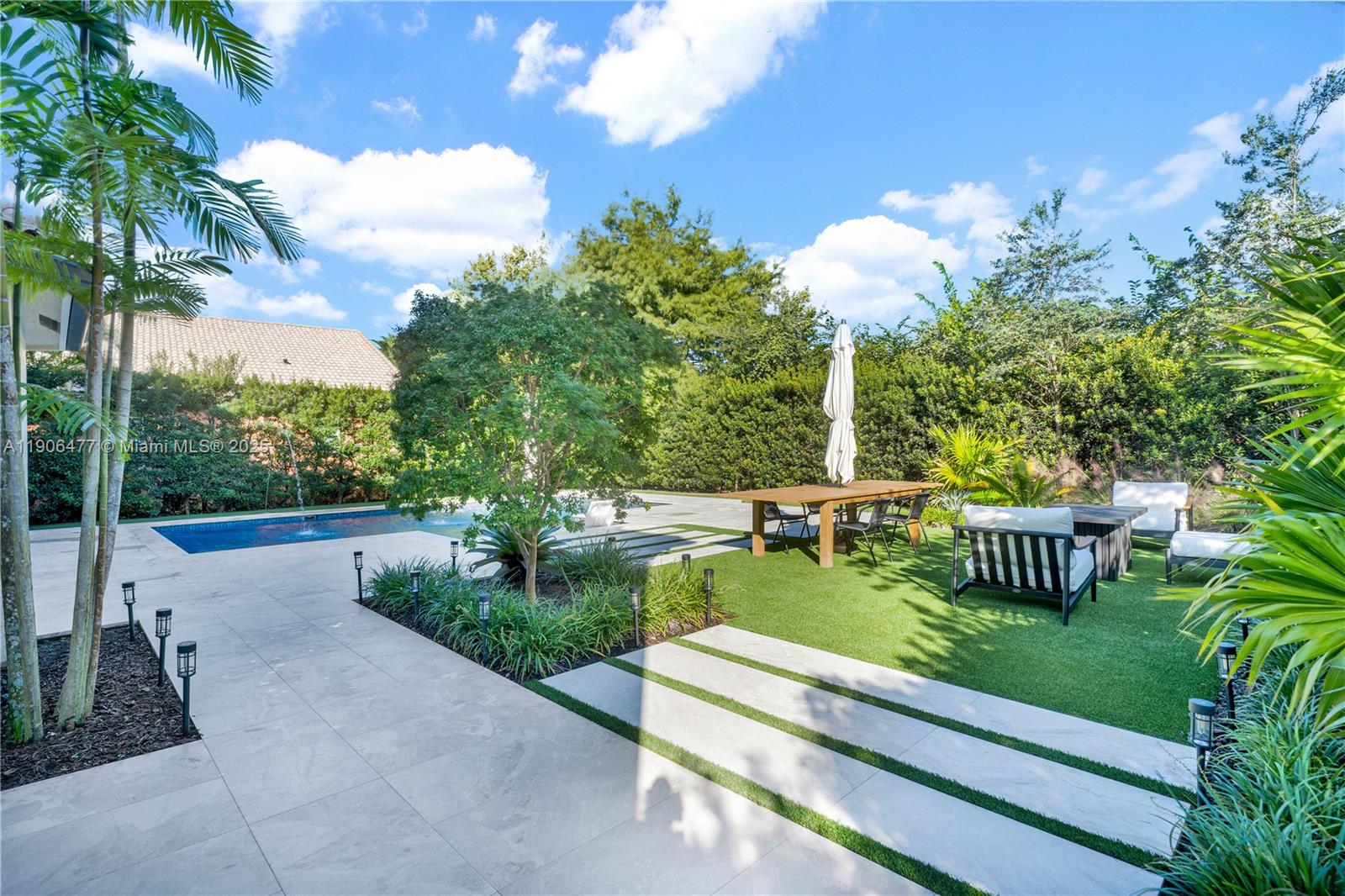 PEMBROKE SPRINGS PLAT - Residential