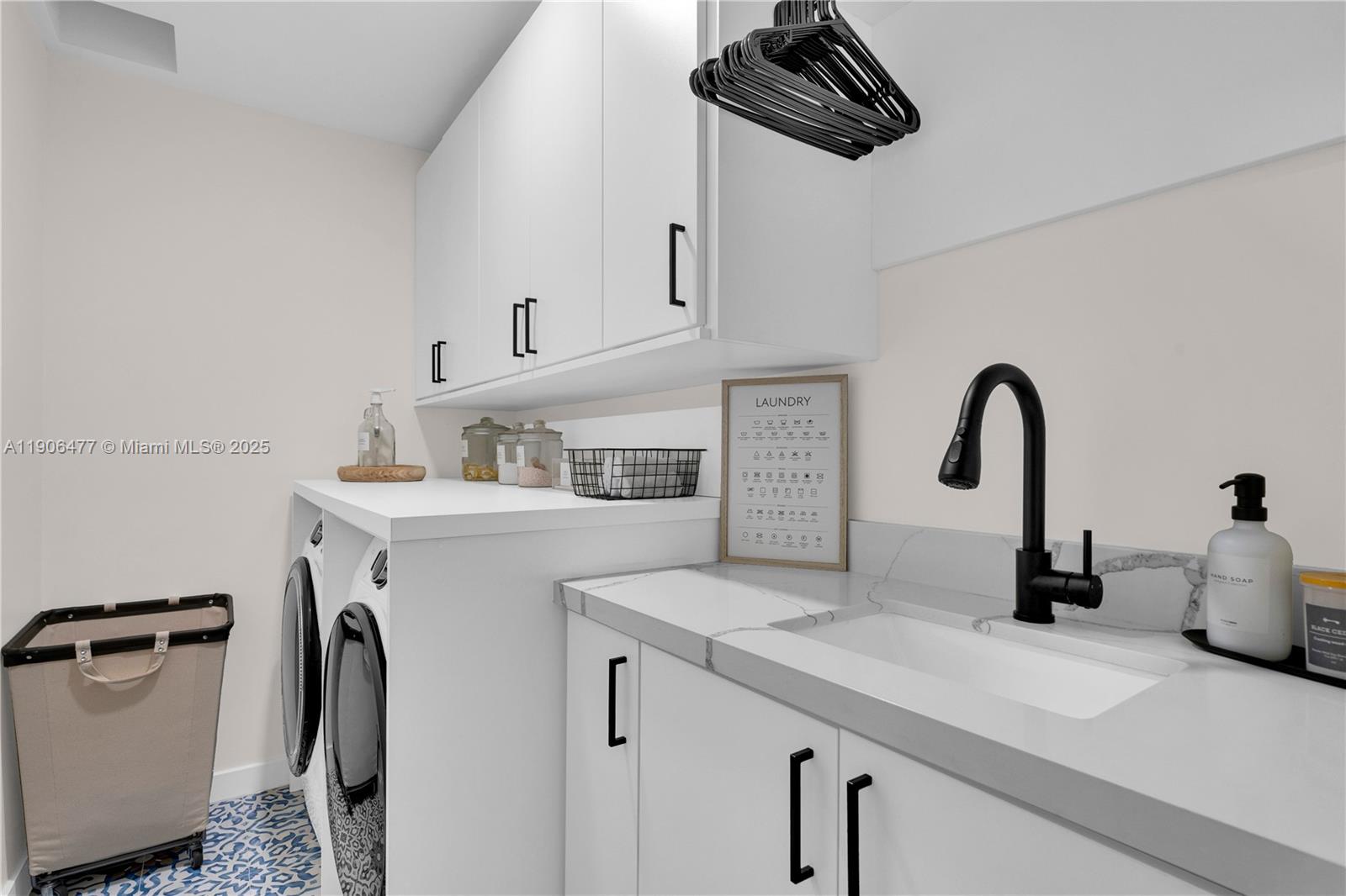 PEMBROKE SPRINGS PLAT - Residential