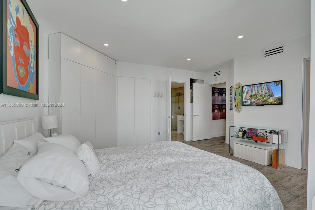 100 HIDDEN BAY CONDO - Residential