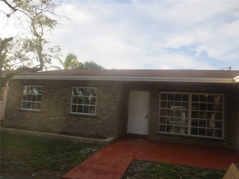 REMODELED HOME, PETS WELCOME WITH $25.00 MONTHLY PET RENT & $250.00 PET DEPOSIT, THE SECURITY DEPOSIT IS BASED ON CREDIT SCORE & RENTAL HISTORY, CAN RANGE FROM $1000-2 MONTHS RENT, $45.00 APPLICATION FEE PER PERSON, MINIMUM 525 FICO,APP DONE ONLINE DOCUME NTED INCOME REQUIRED WITH 3 MONTHS RECENT PAY STUBS SHOWING YEAR TO DATE EARNINGS AND W-2 FROM PREVIOUS YEAR**LISTED RENT BASED ON A 2 YEAR LEASE WITH A 3% INCREASE ON THE 2ND 12 MONTHS**ADD A WASHER AND DRYER RENTAL FOR $65.00 PER MONTH**