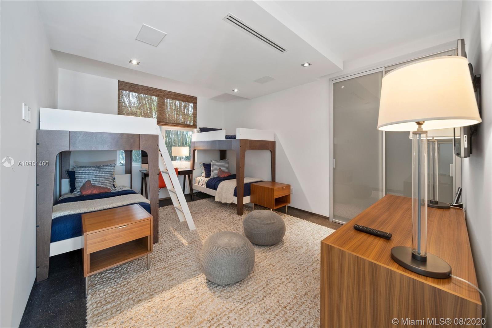 SURPRISE POINT - Residential