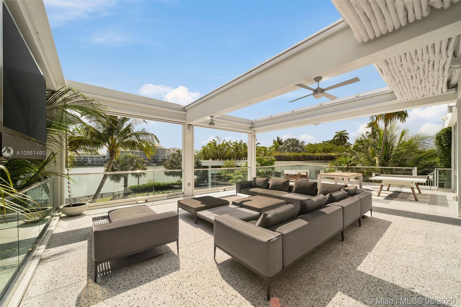 SURPRISE POINT - Residential