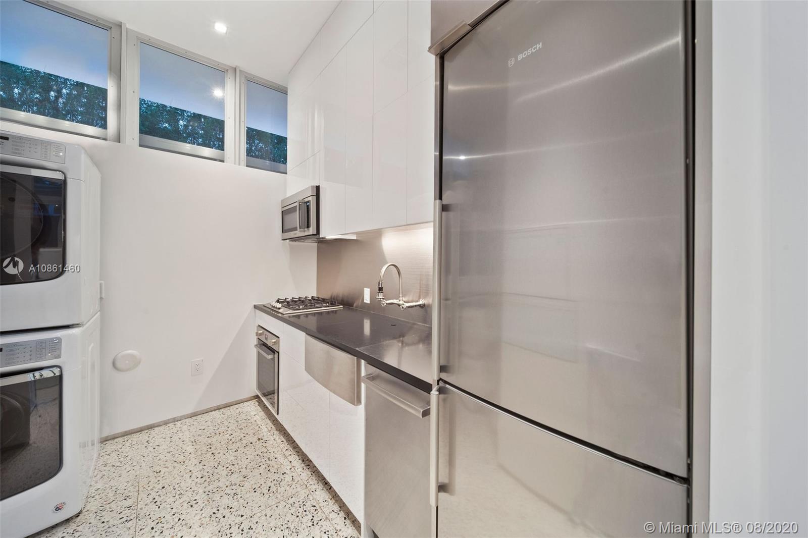 SURPRISE POINT - Residential