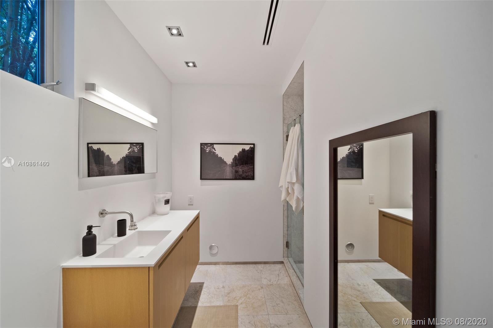 SURPRISE POINT - Residential