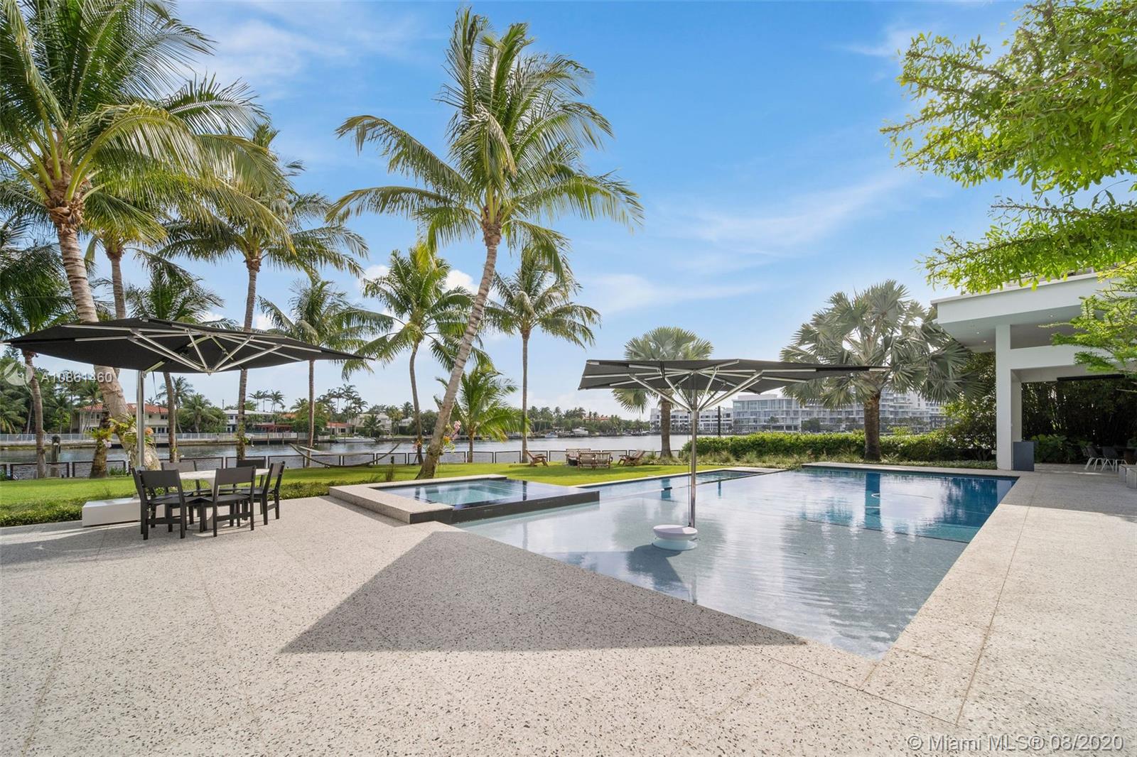 SURPRISE POINT - Residential