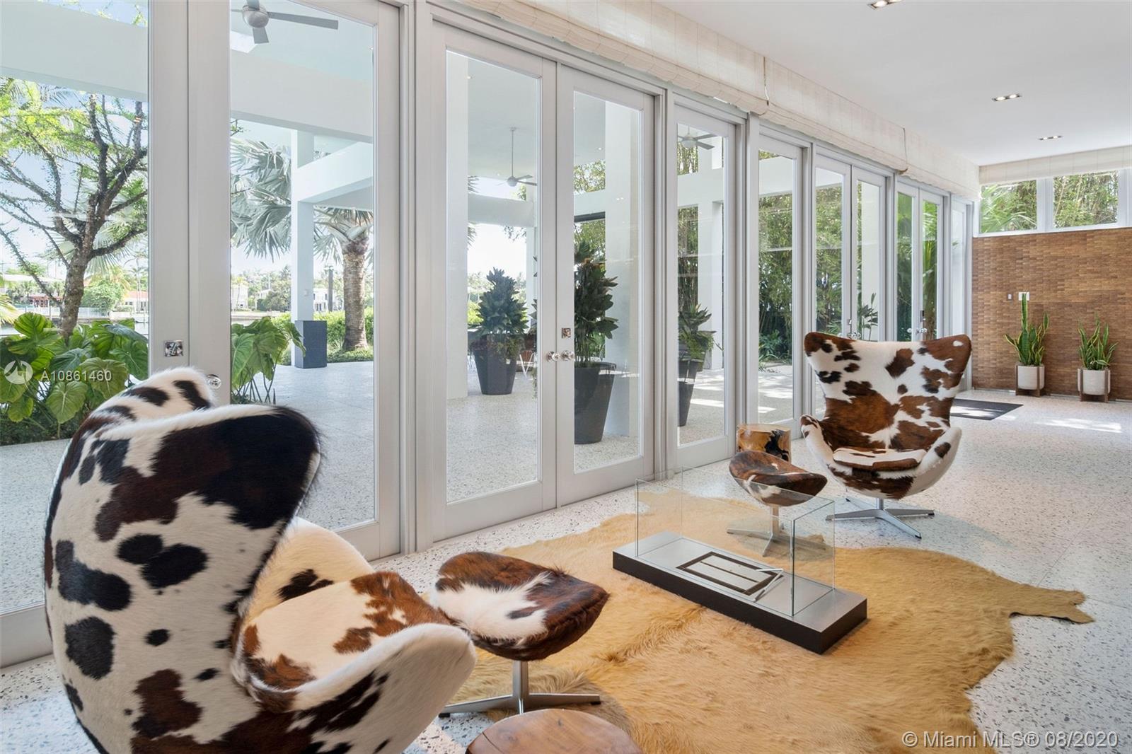 SURPRISE POINT - Residential