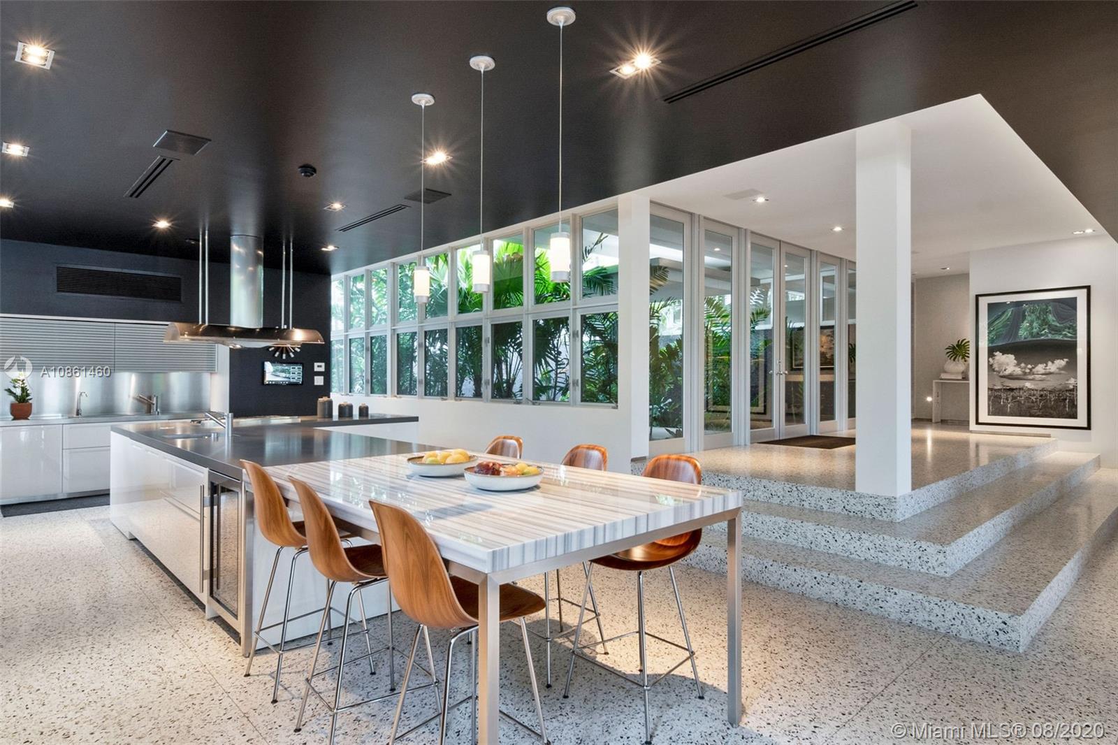 SURPRISE POINT - Residential