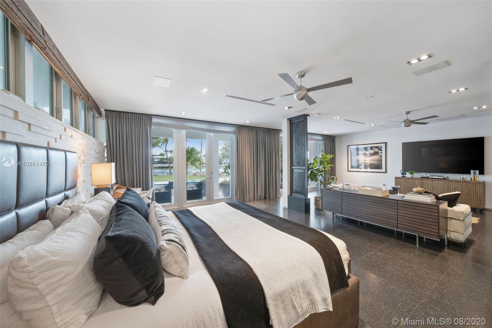 SURPRISE POINT - Residential