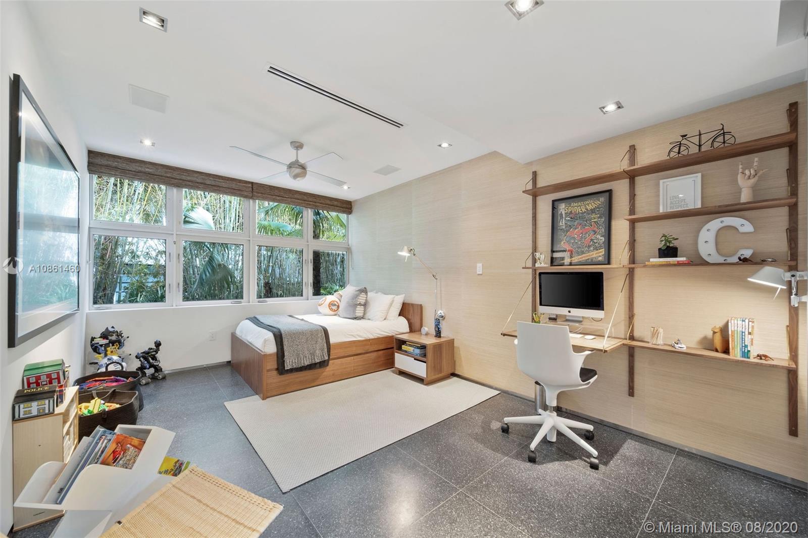 SURPRISE POINT - Residential