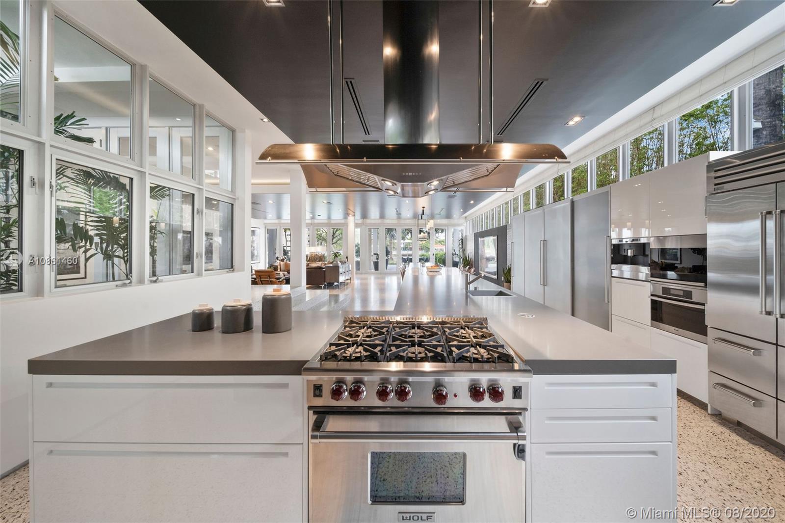 SURPRISE POINT - Residential