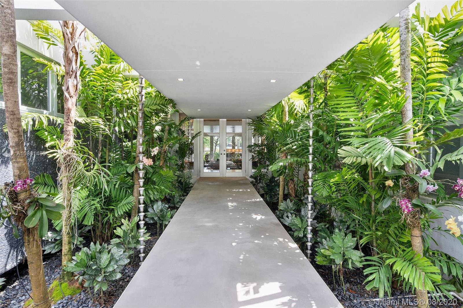 SURPRISE POINT - Residential