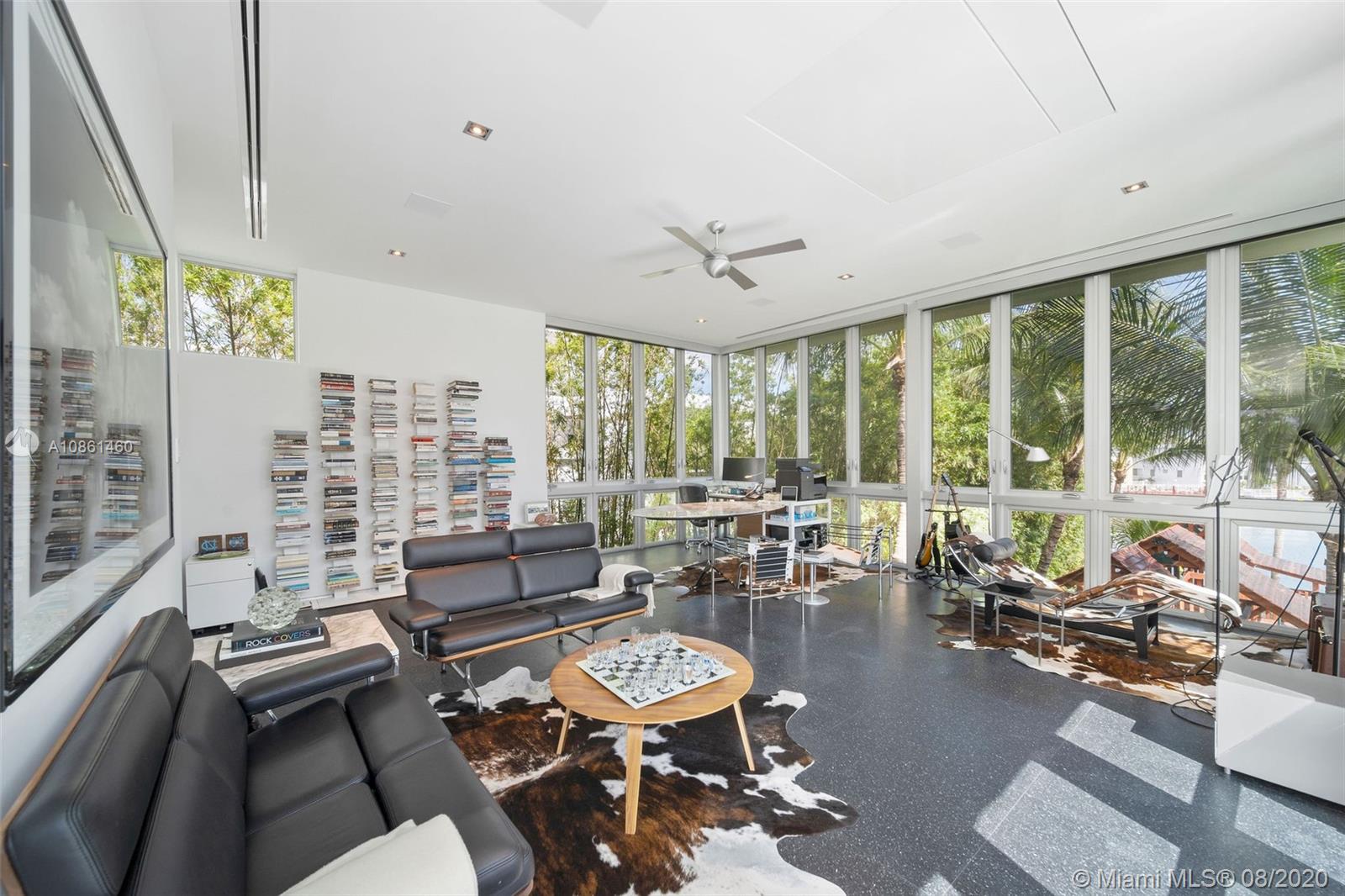 SURPRISE POINT - Residential