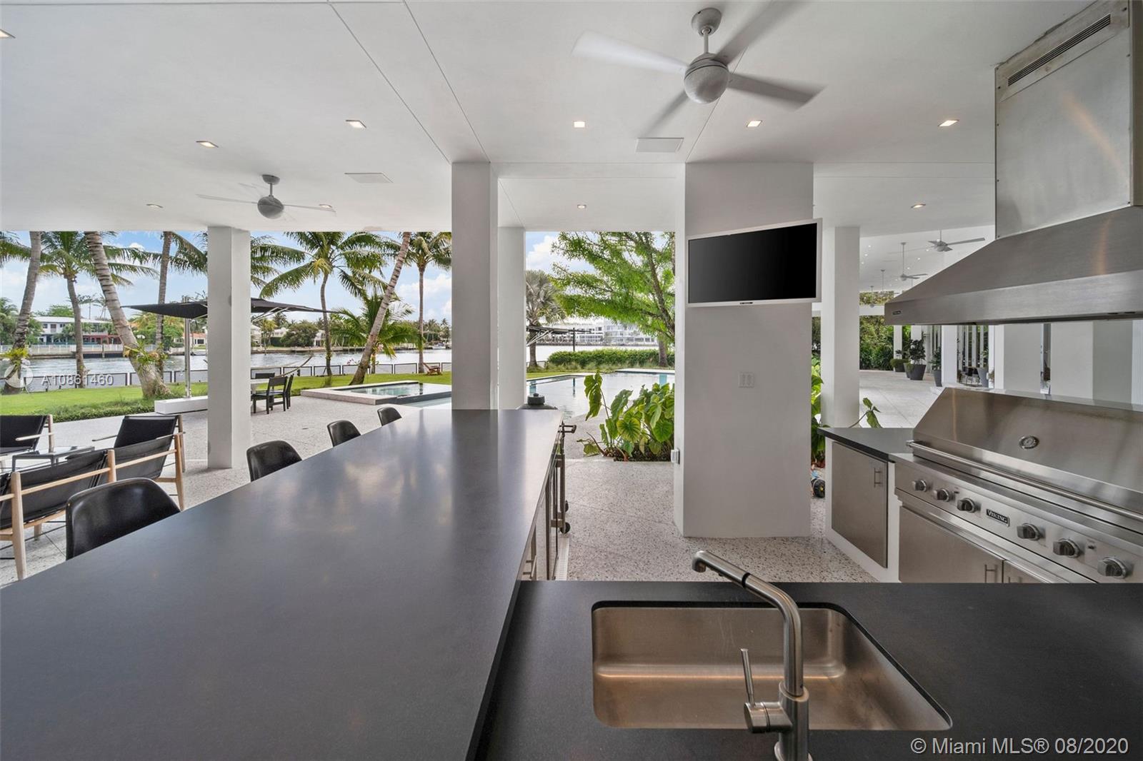 SURPRISE POINT - Residential