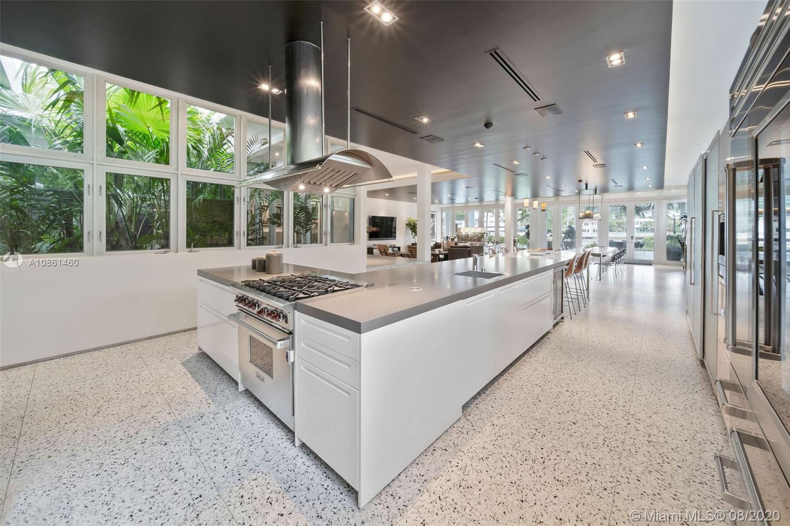 SURPRISE POINT - Residential