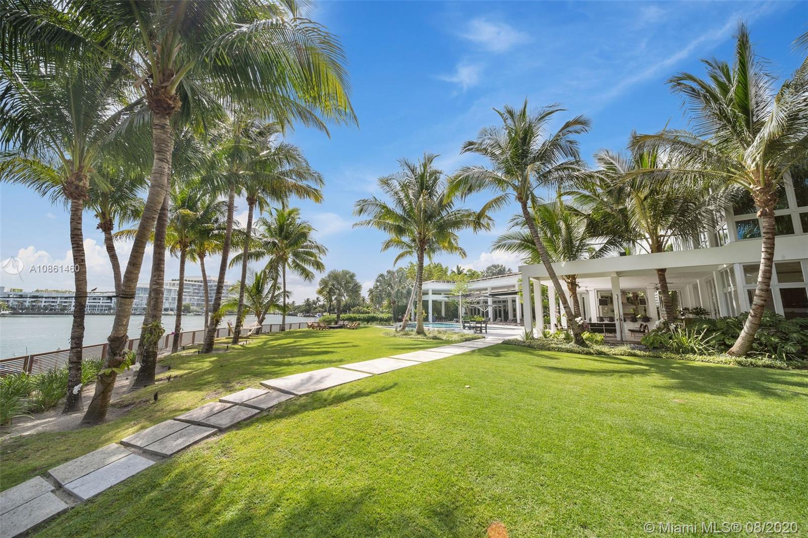 SURPRISE POINT - Residential