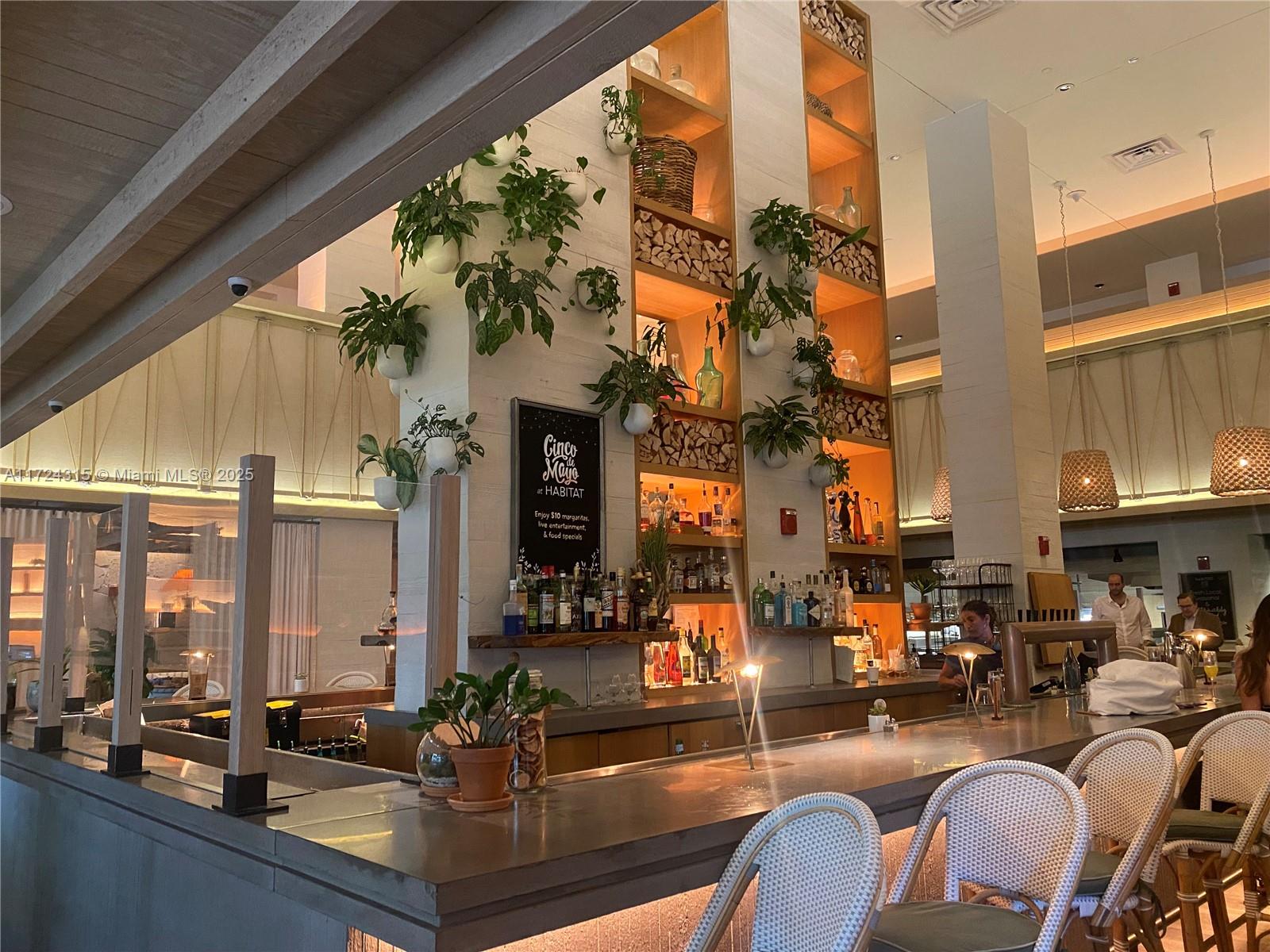 Roney Palace - Residential Lease