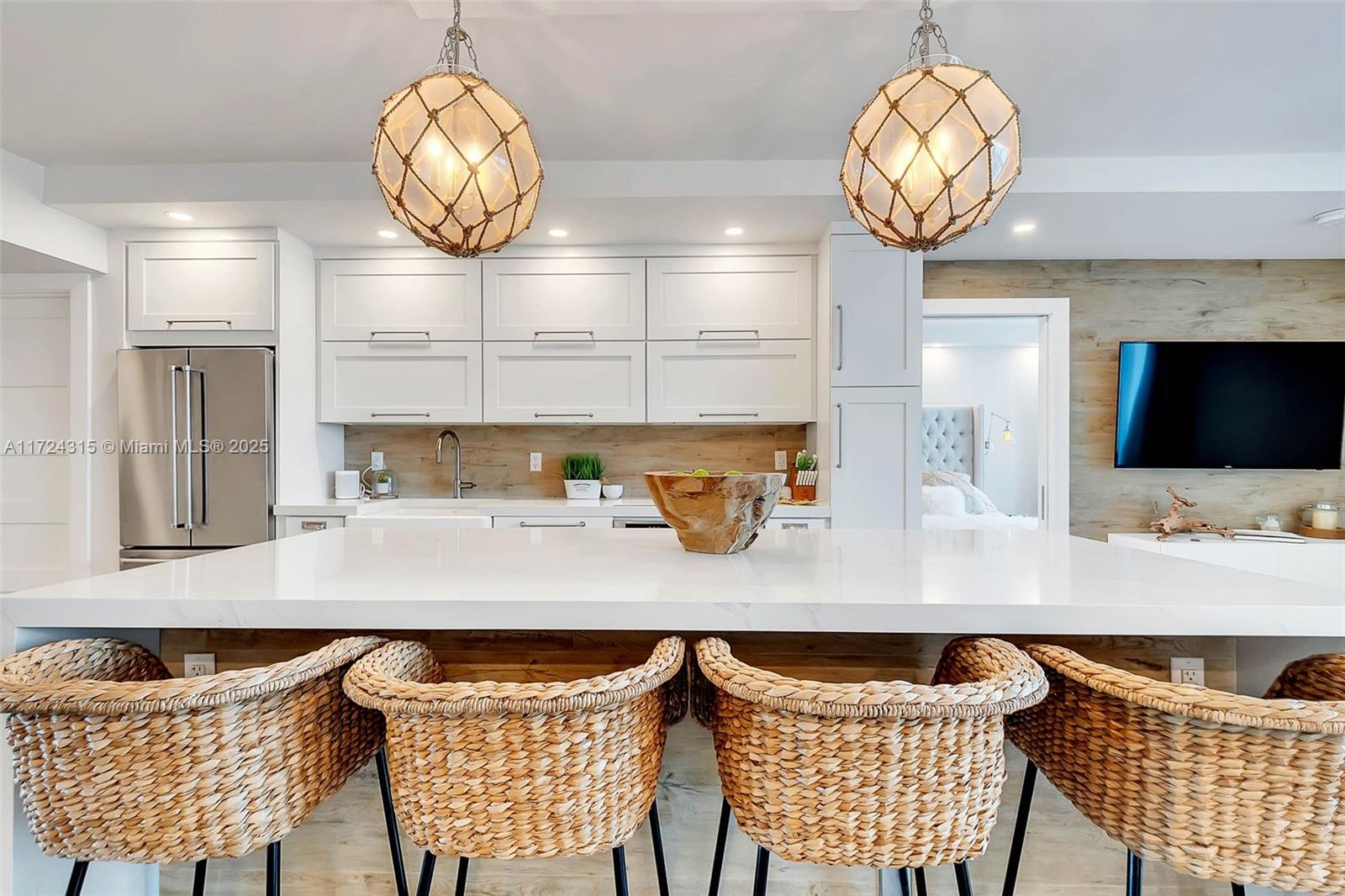 Roney Palace - Residential Lease