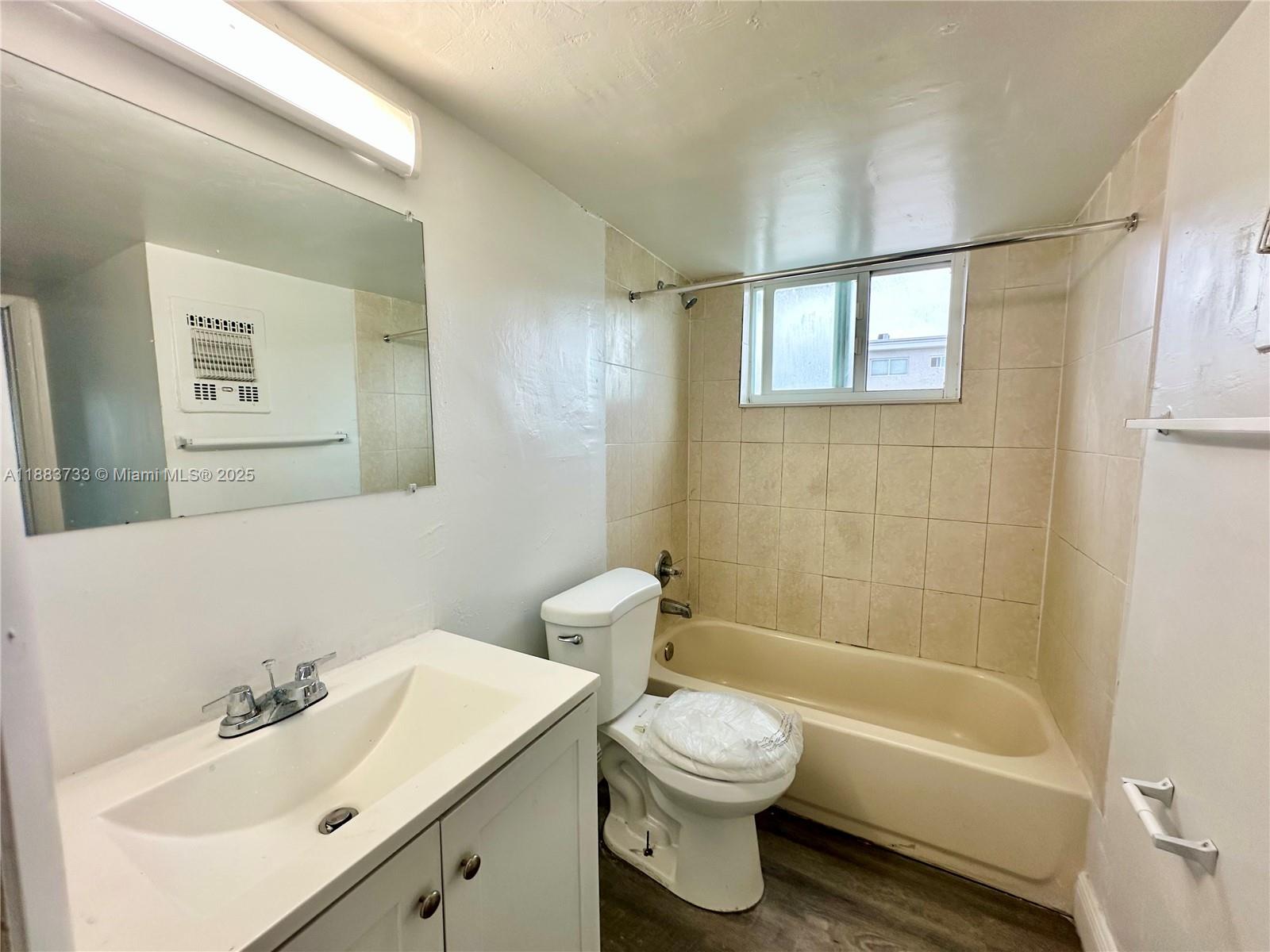 FLORIDANA PARK - Residential Lease