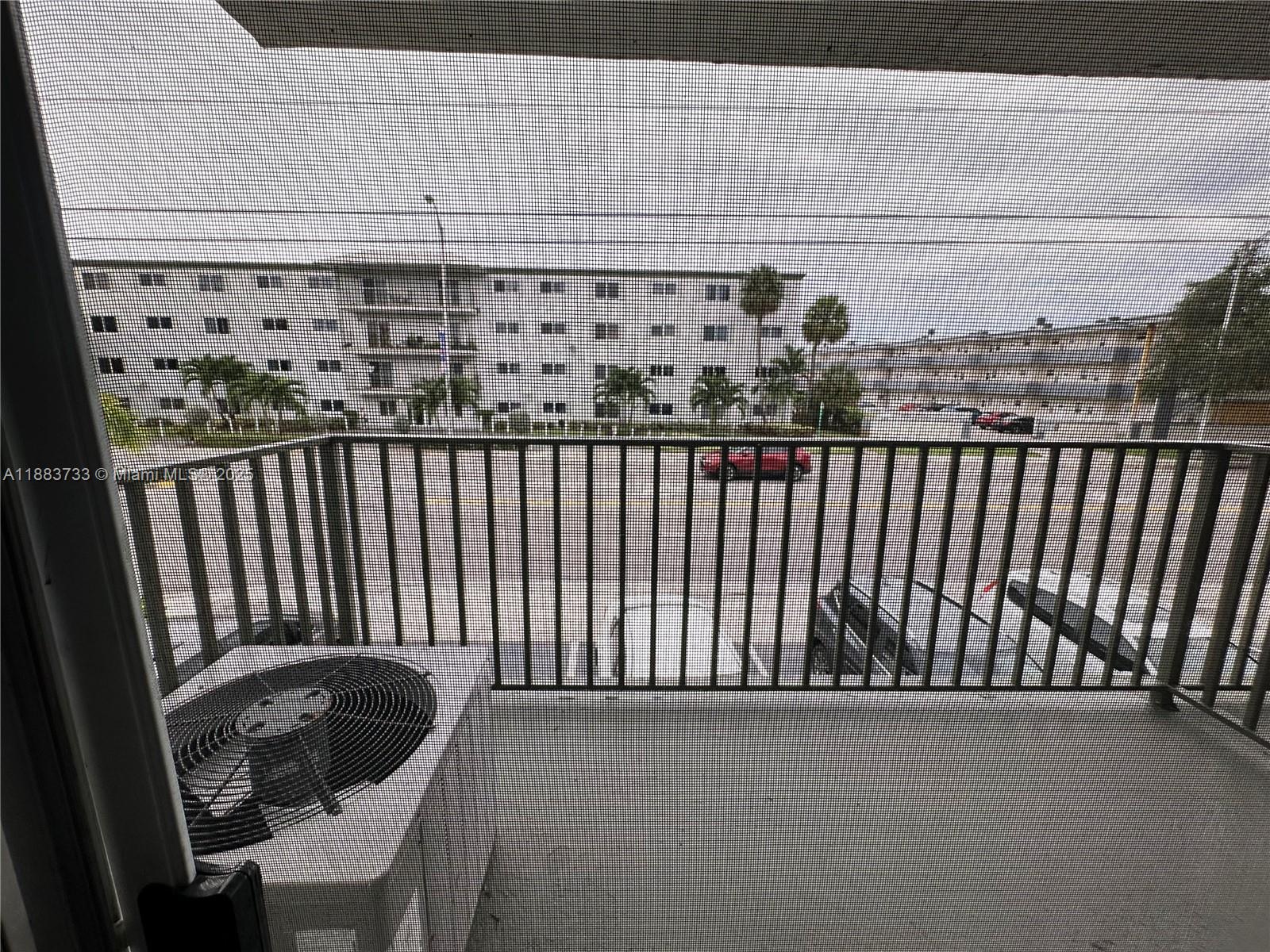 FLORIDANA PARK - Residential Lease
