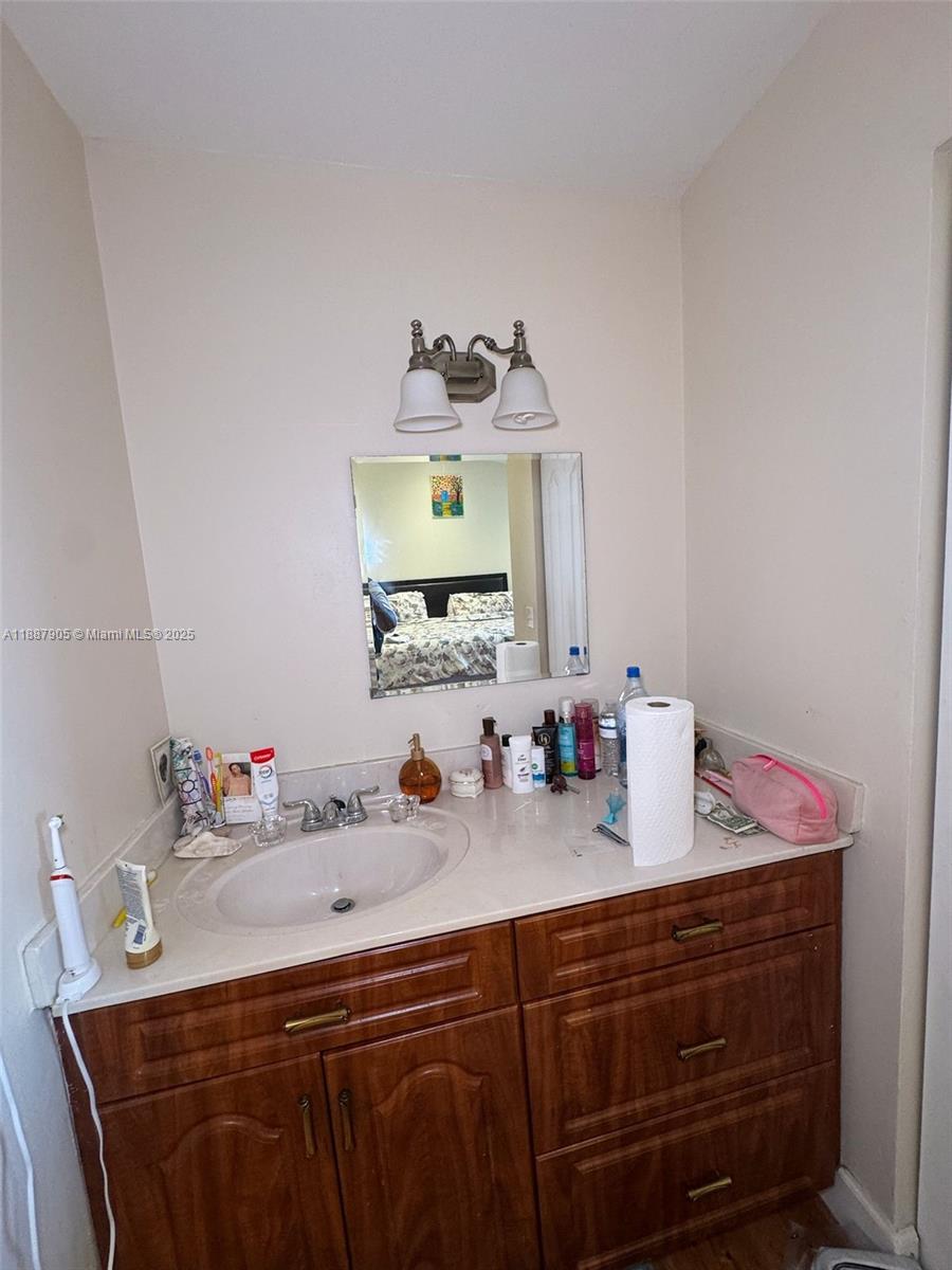 SPRINGTREE LAKES - Residential