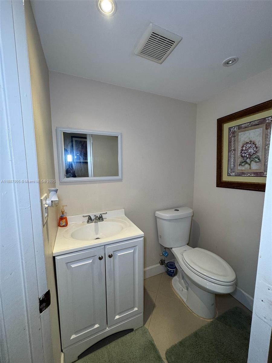 SPRINGTREE LAKES - Residential