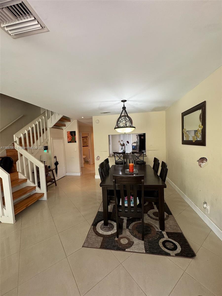 SPRINGTREE LAKES - Residential
