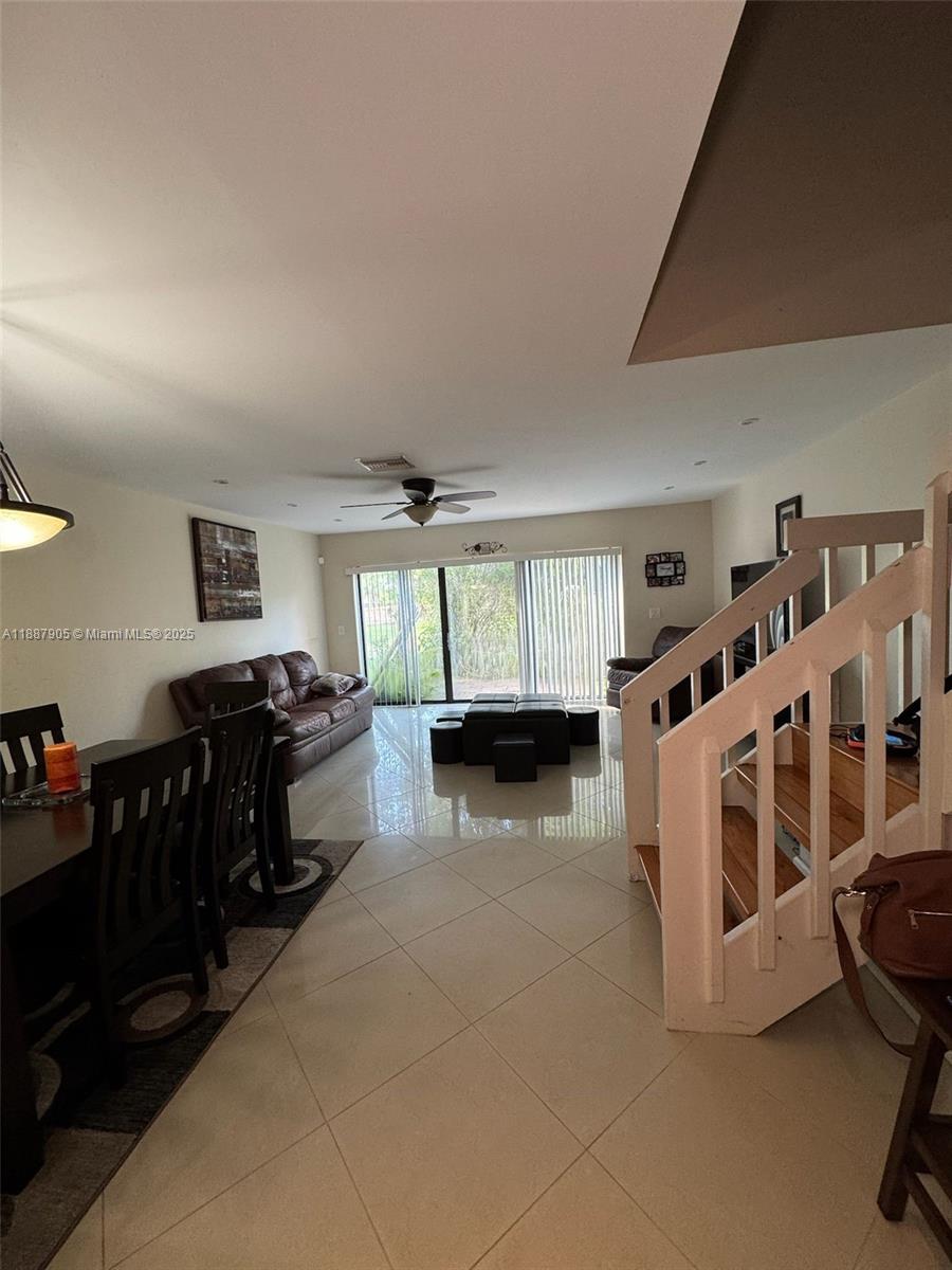 SPRINGTREE LAKES - Residential