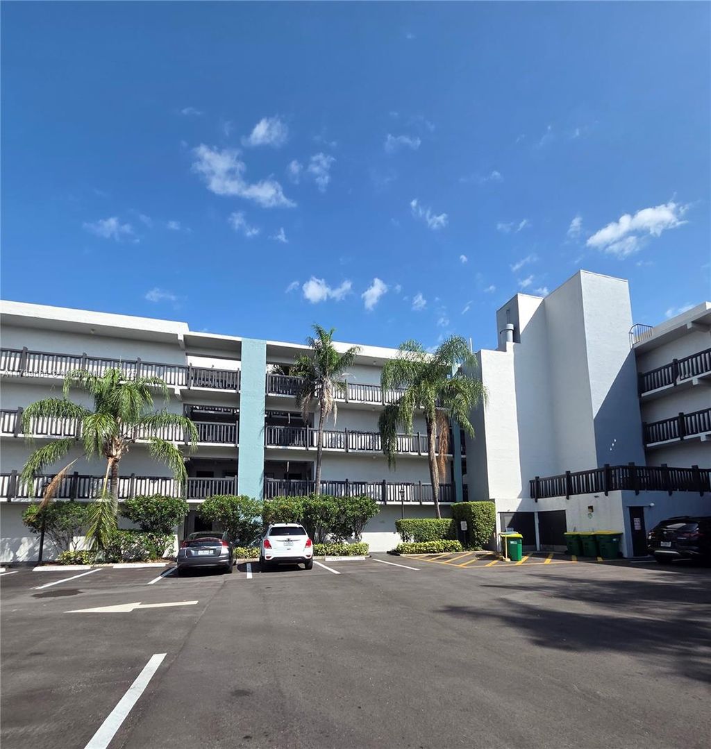 Photo of 1021 Mockingbird Ln #411, Plantation, FL 33324 (MLS # A11769664)