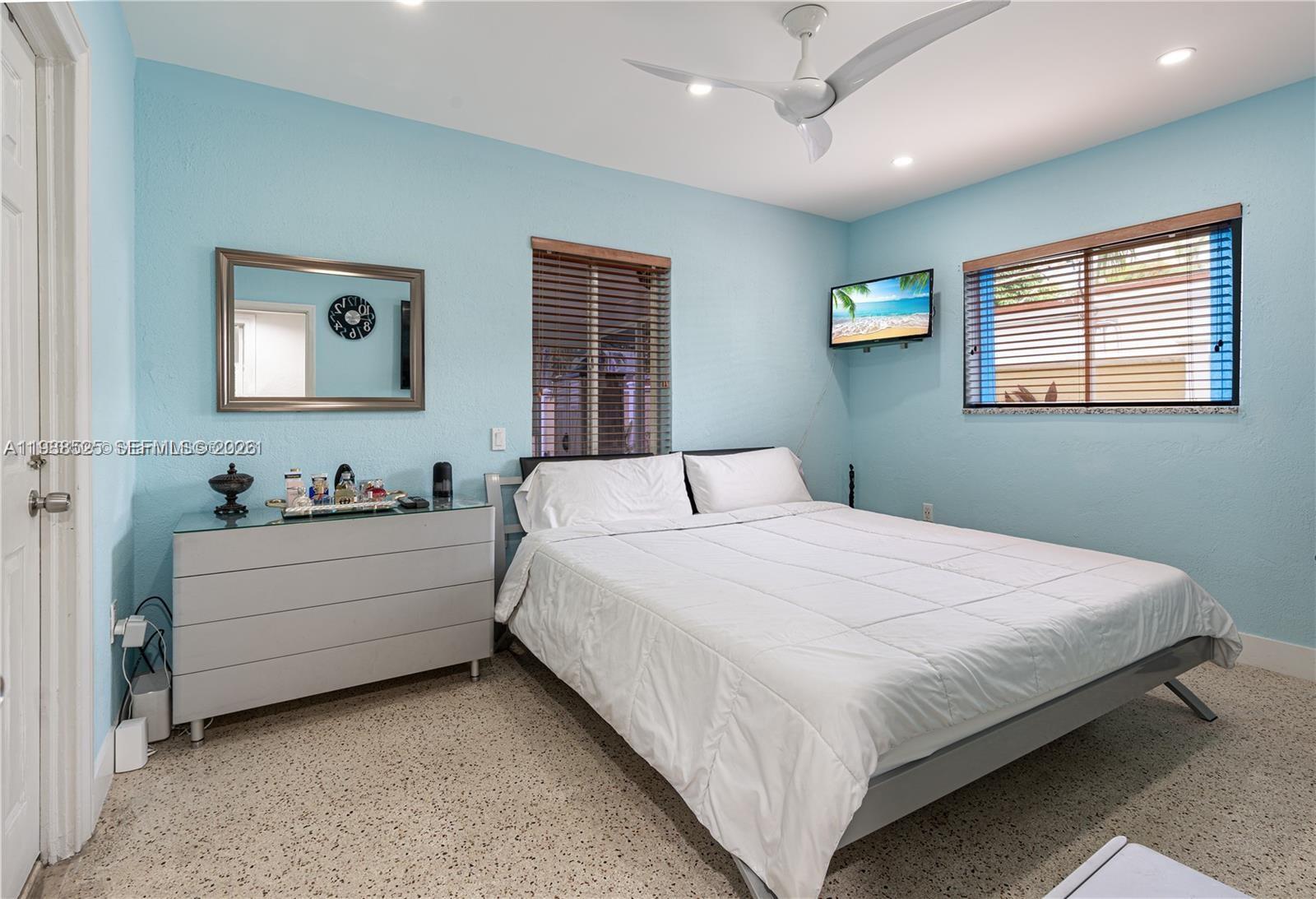 TAMIAMI ACRES PLAN 1 - Residential