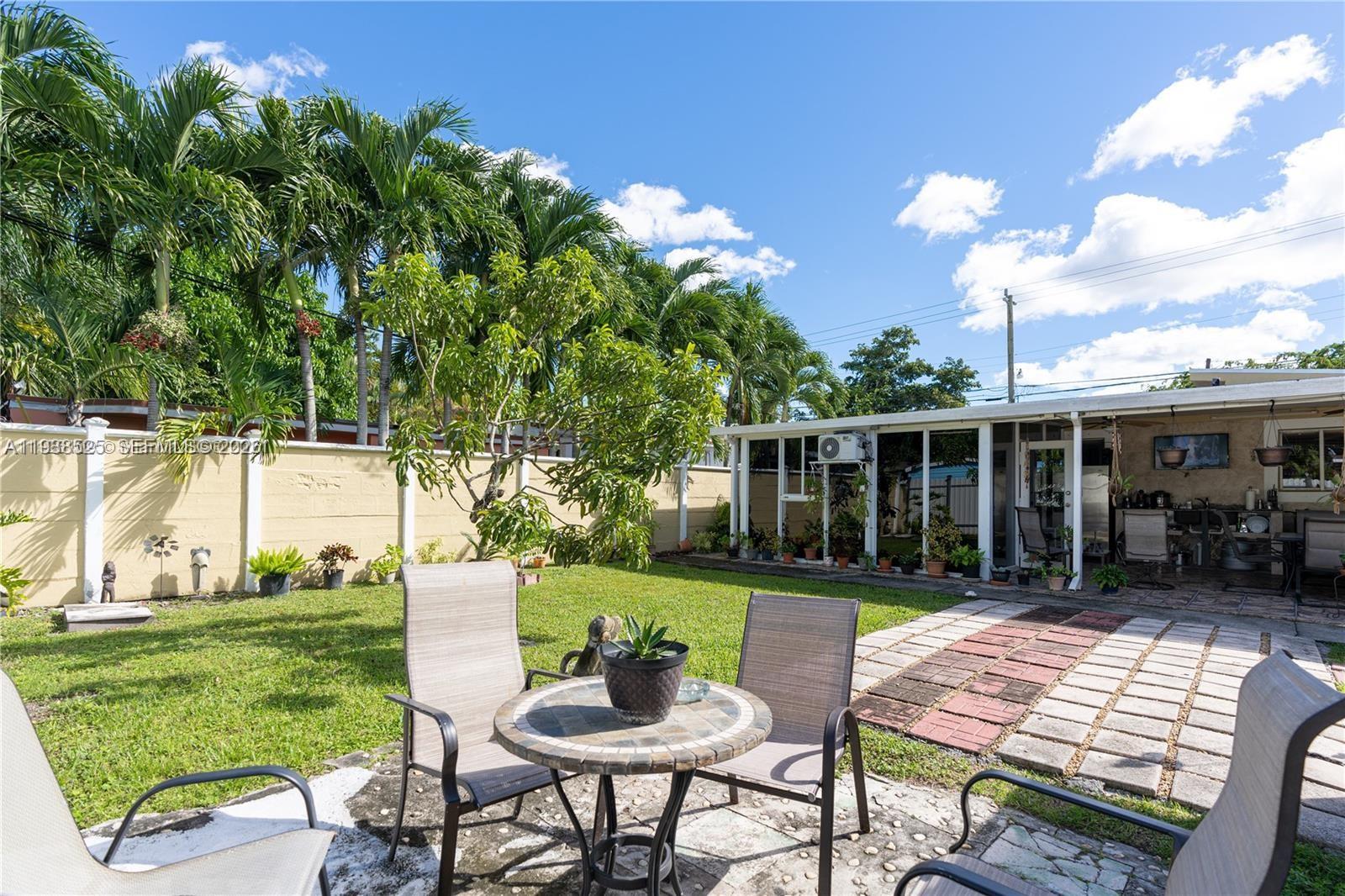 TAMIAMI ACRES PLAN 1 - Residential