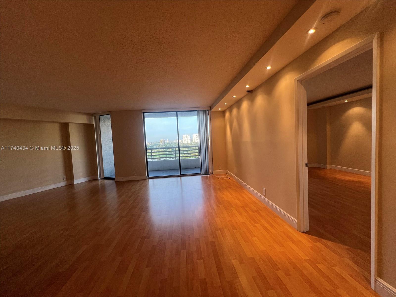 Parc Central is centrally located in Aventura, walking distance to Aventura Mall. Short distance to the Beach. Ample living room layout with beautiful views to the golf course and the pool area. Use your furniture to create den area. Water, basic cable, internet are included. No pets. Ready to move in.